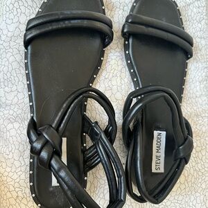 Steve Madden Black Sandals with Crisscross Straps